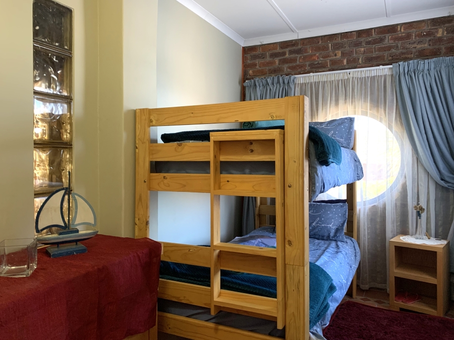 4 Bedroom Property for Sale in Wavecrest Eastern Cape